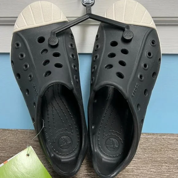 Crocs Kids Black/White Bump It Toddler Sz 13 NWT - Picture 2 of 5